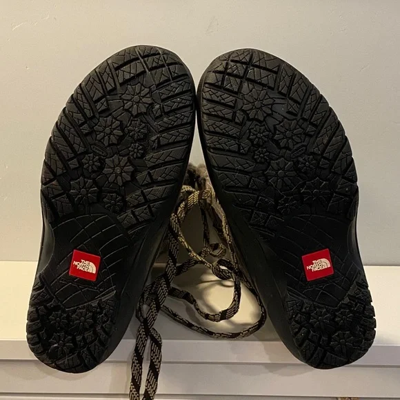 The North Face Dark Brown and Black Lace-Up Boots - Picture 6 of 6